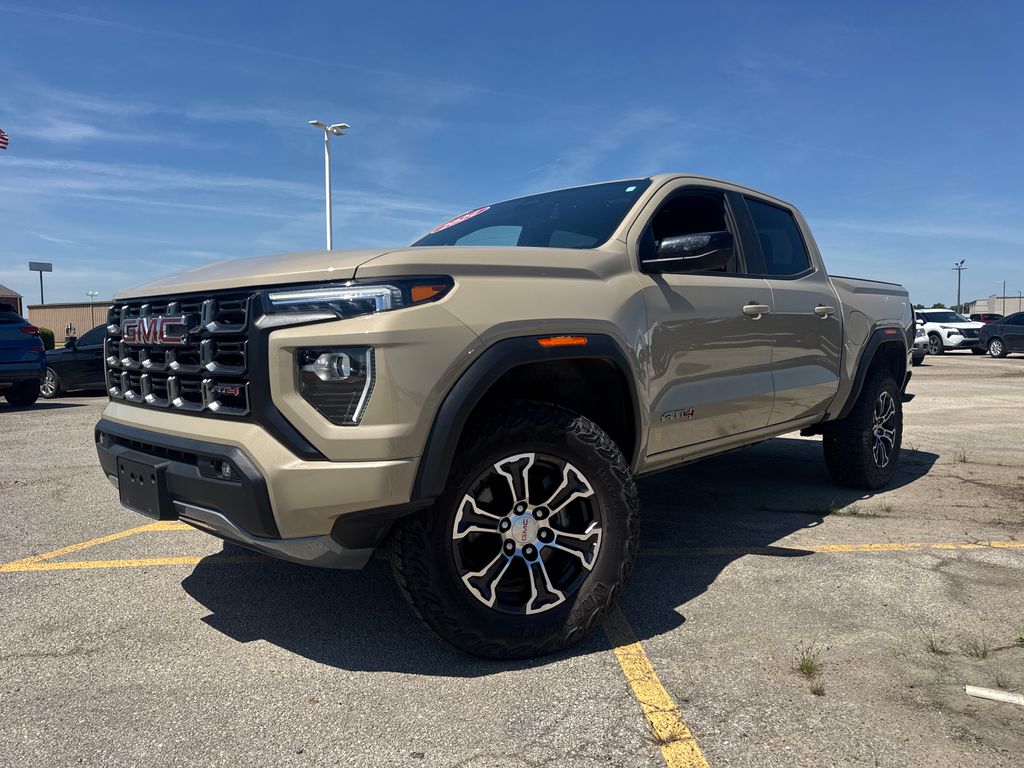 2024 GMC Canyon AT4 Crew Cab 4WD