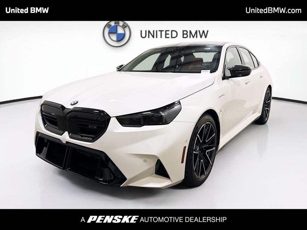 Thumbnail: 2027 BMW M5 - 1