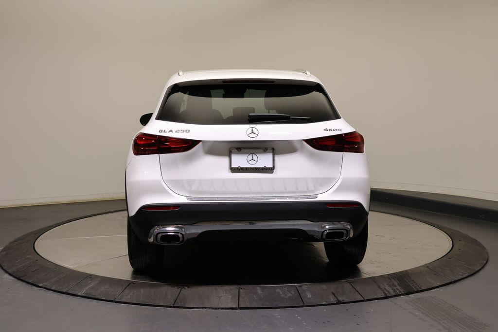 Thumbnail: 2026 Mercedes-Benz GLA - 6