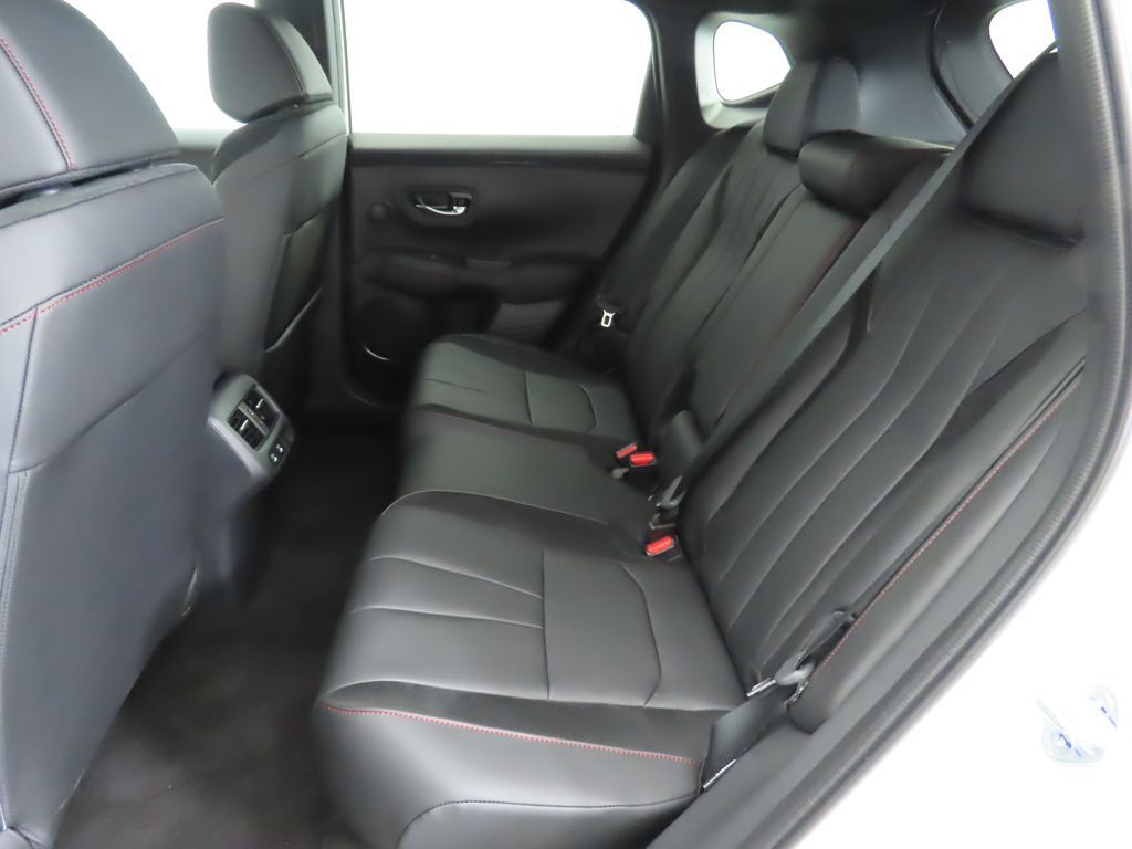 Thumbnail: 2025 Acura ADX - 21