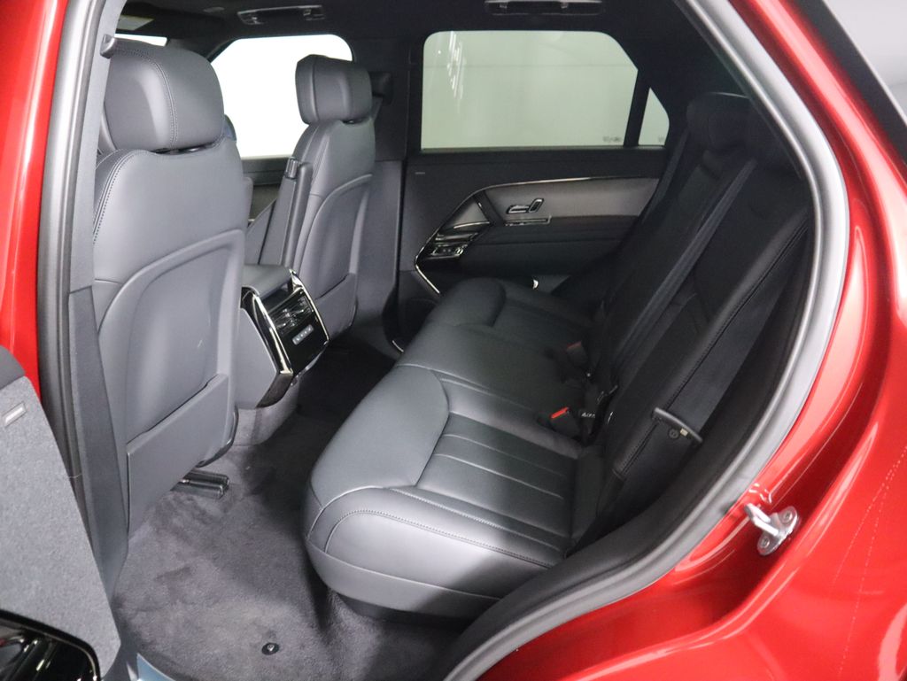 Thumbnail: 2026 Land Rover Range Rover Sport - 23