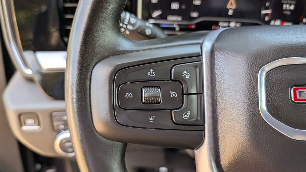 Used 2025 GMC Sierra 1500 SLT 4D Crew Cab