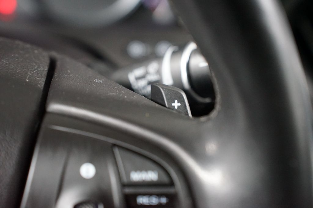 Thumbnail: 2020 Acura MDX - 15