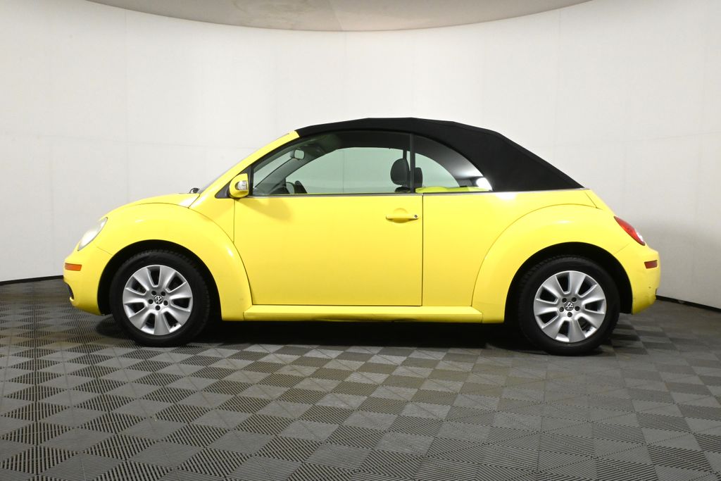 2008 Volkswagen Beetle S 2