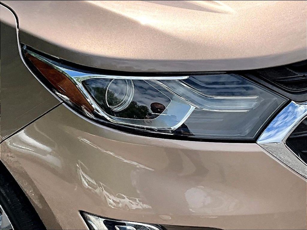 2018 Chevrolet Equinox — photo 31