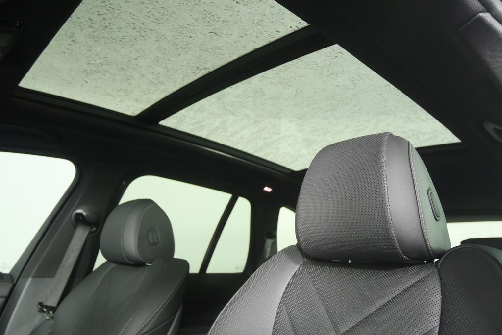 Thumbnail: 2024 BMW X5 - 12