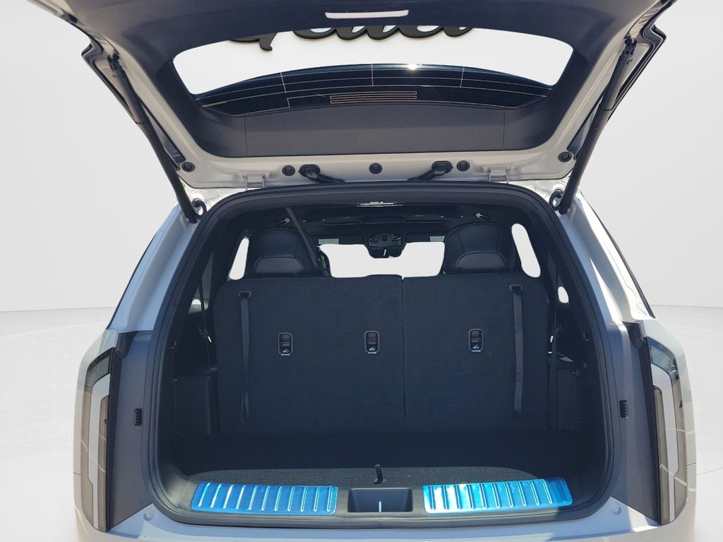New 2027 Gray Kia X-Pro SX image 10
