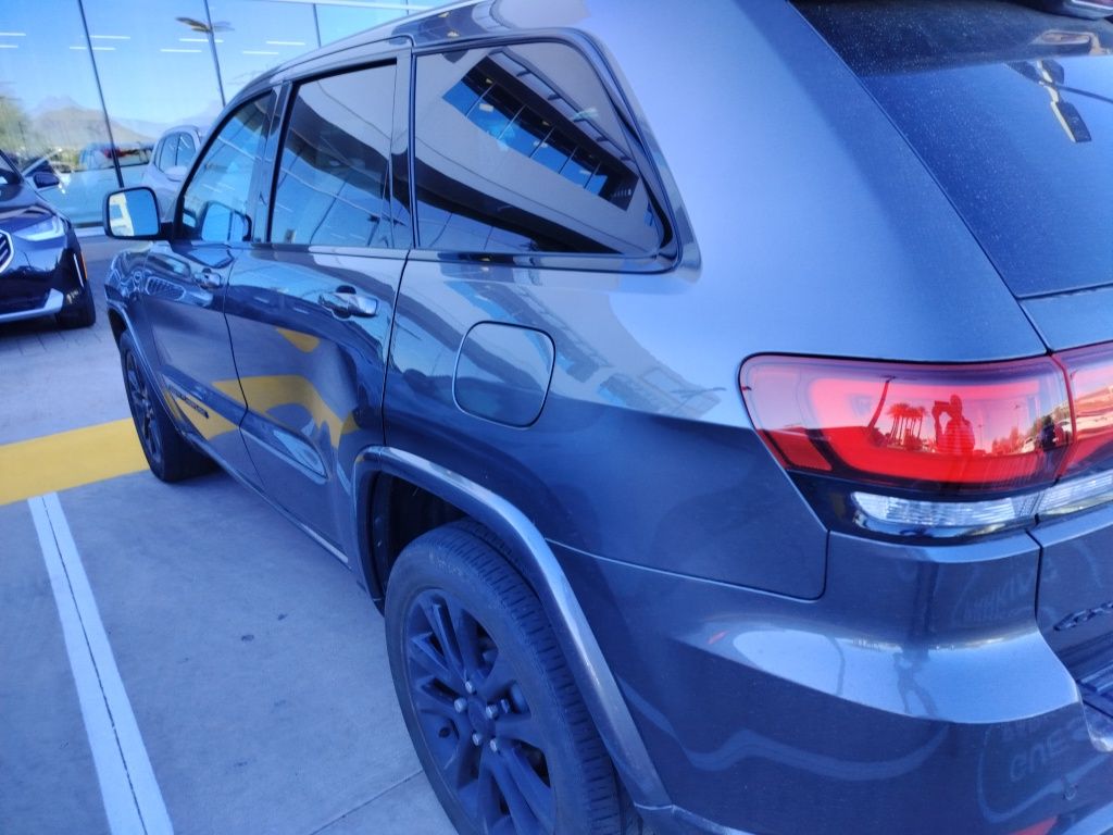 Thumbnail: 2019 Jeep Grand Cherokee - 4