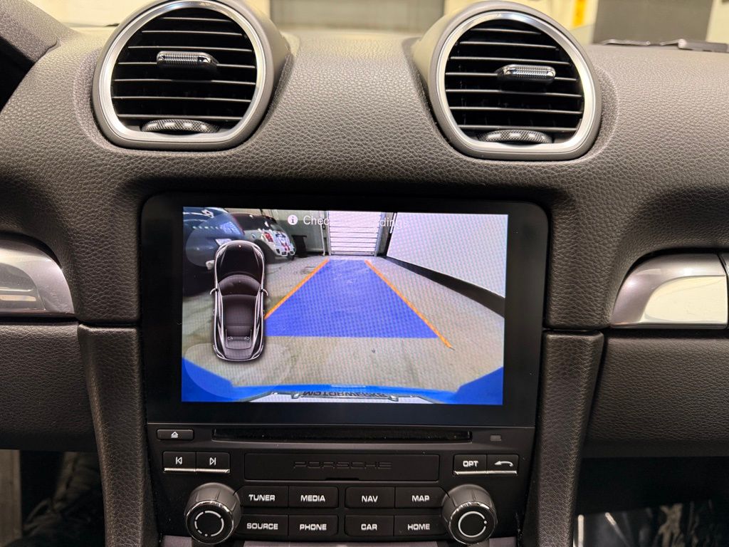 Thumbnail: 2022 Porsche 718 Cayman - 17