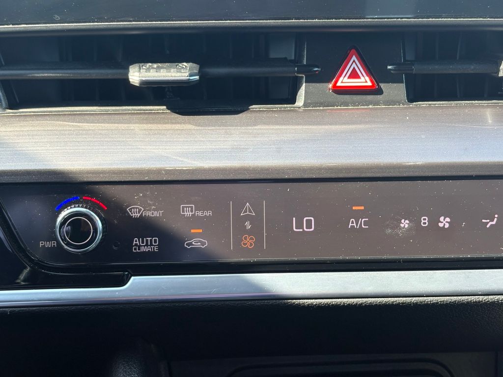 2025 Kia Sportage EX Silver at Shottenkirk Kia Fort Bend