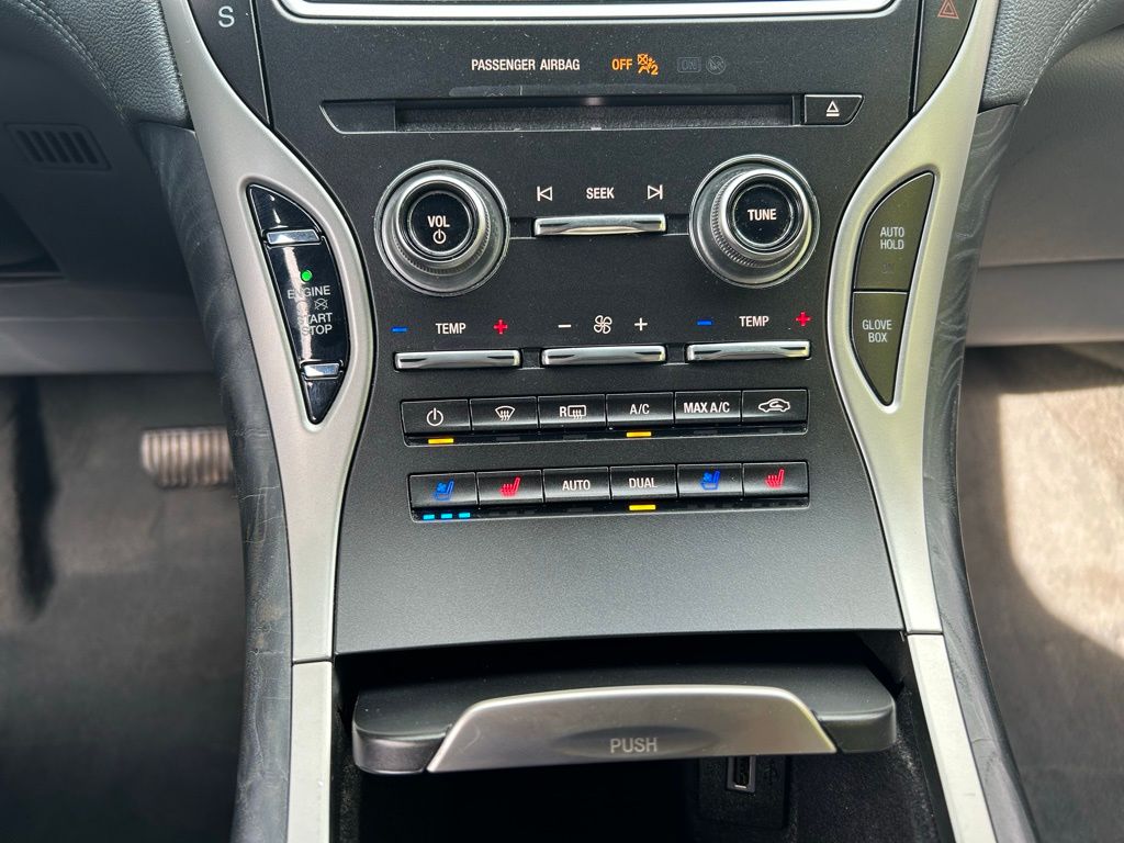 2019 Lincoln Nautilus Reserve 32