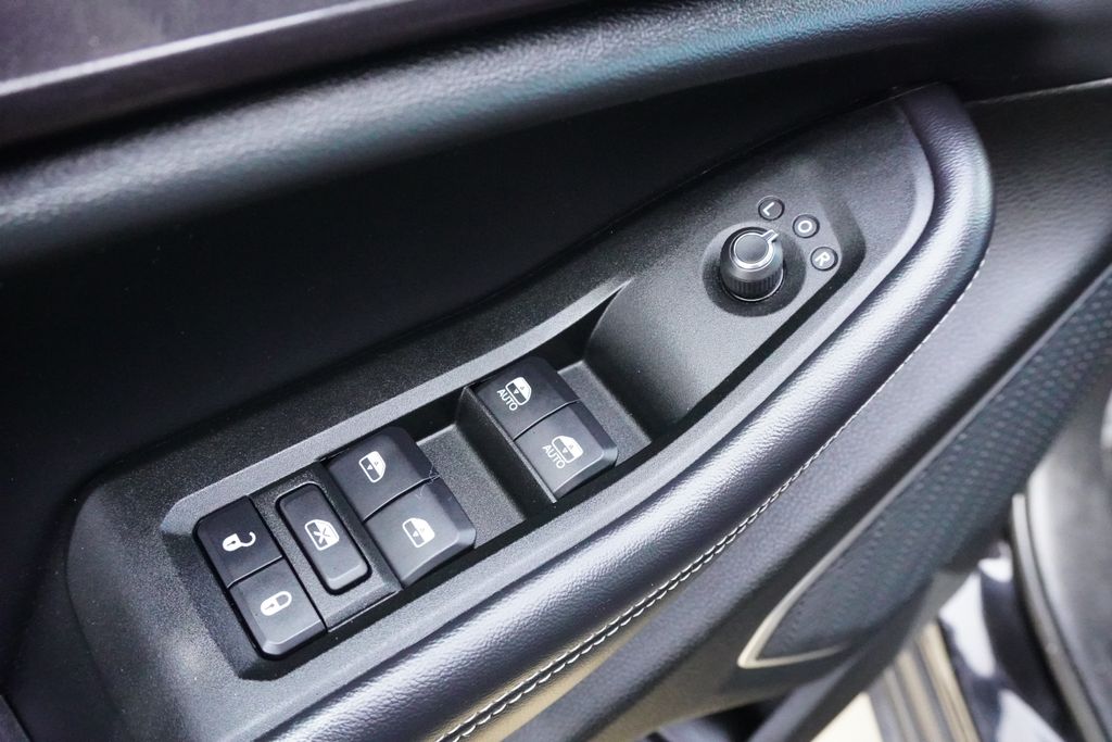 Used Car 2021 Jeep Grand Cherokee L  Altitude For Sale Under $25,000 In Weatherford, Texas