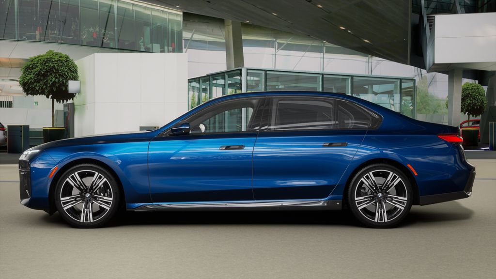 Thumbnail: 2026 BMW 7 Series - 32