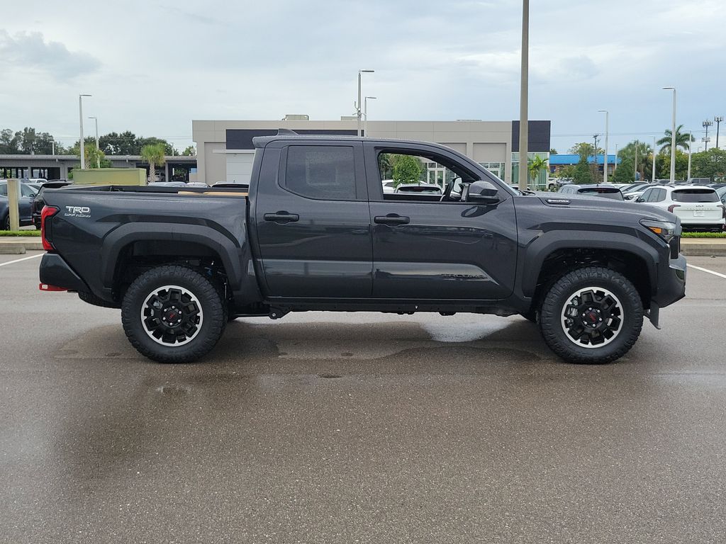 2025 Toyota Tacoma TRD Off-Road Double Cab photo 4