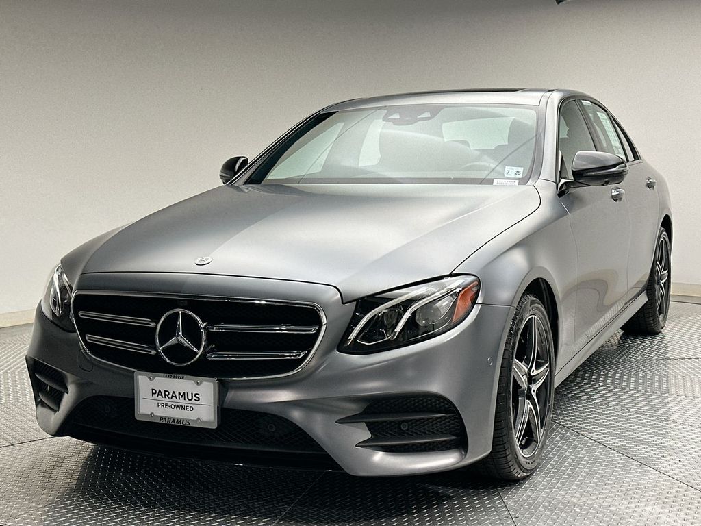 Thumbnail: 2020 Mercedes-Benz E-Class - 1