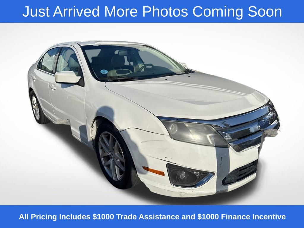 2010 Ford Fusion SEL's photo