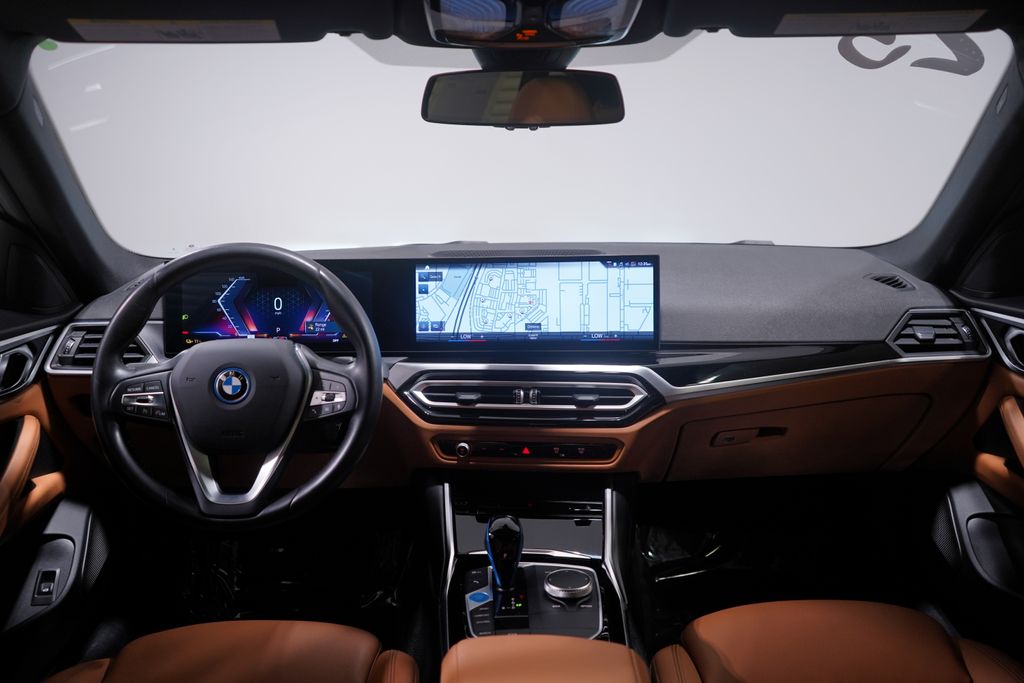 2023 BMW i4 eDrive40 10