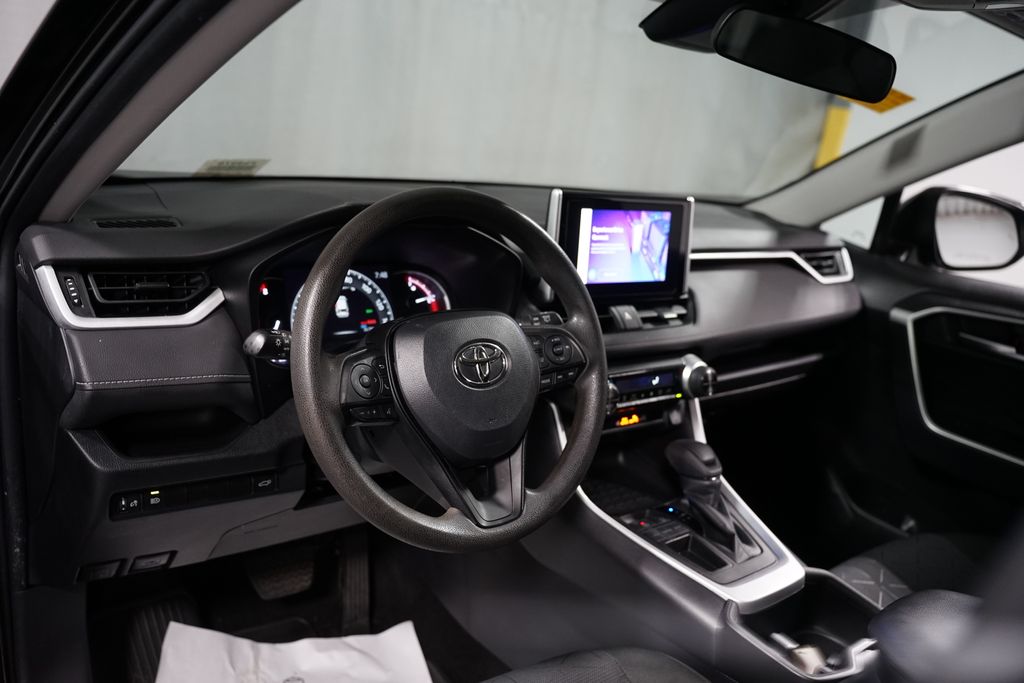 Thumbnail: 2023 Toyota RAV4 - 11