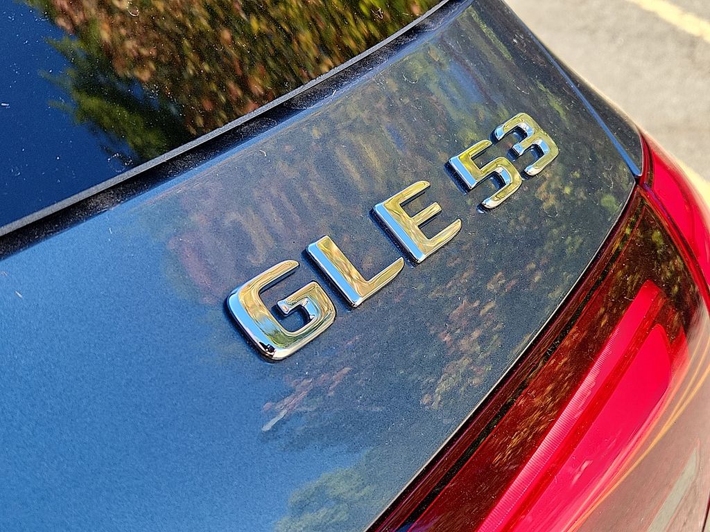 Thumbnail: 2026 Mercedes-Benz GLE - 18