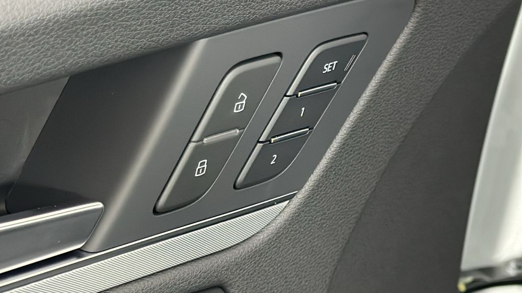 2025 Audi Q5  28