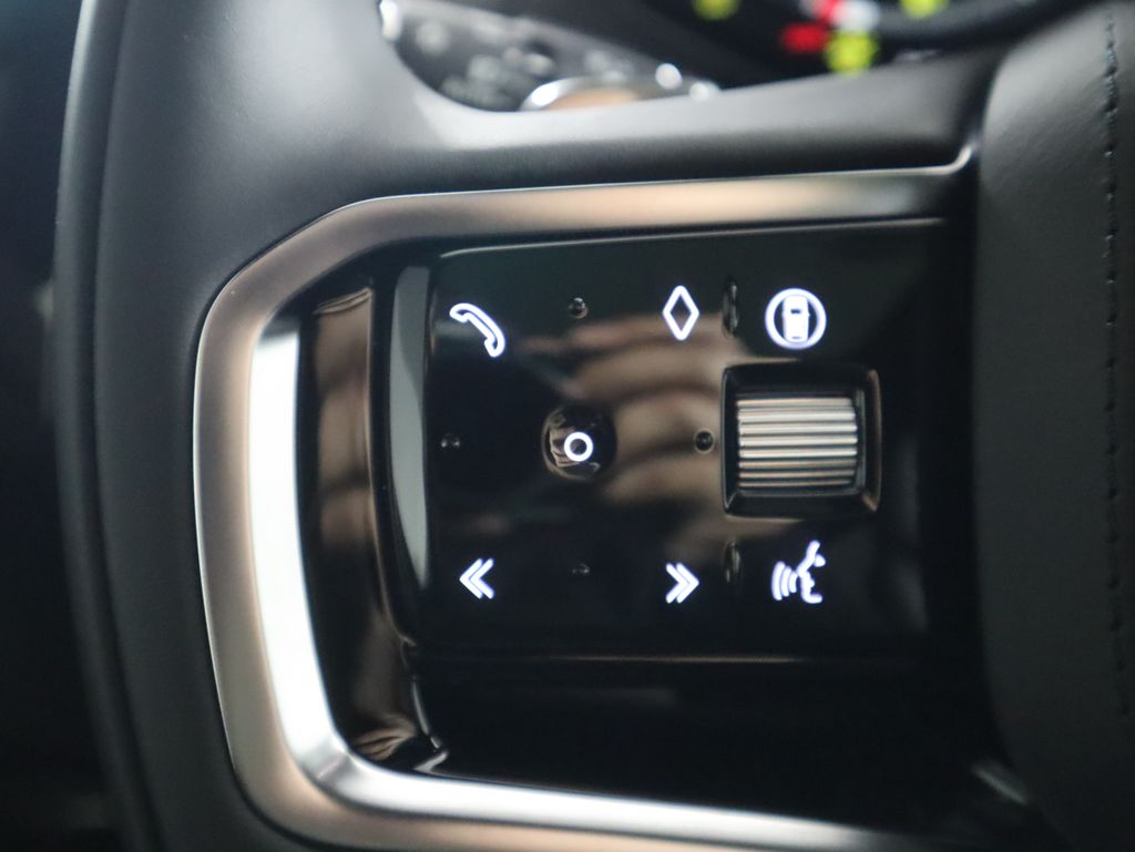 Thumbnail: 2026 Land Rover Range Rover Sport - 12