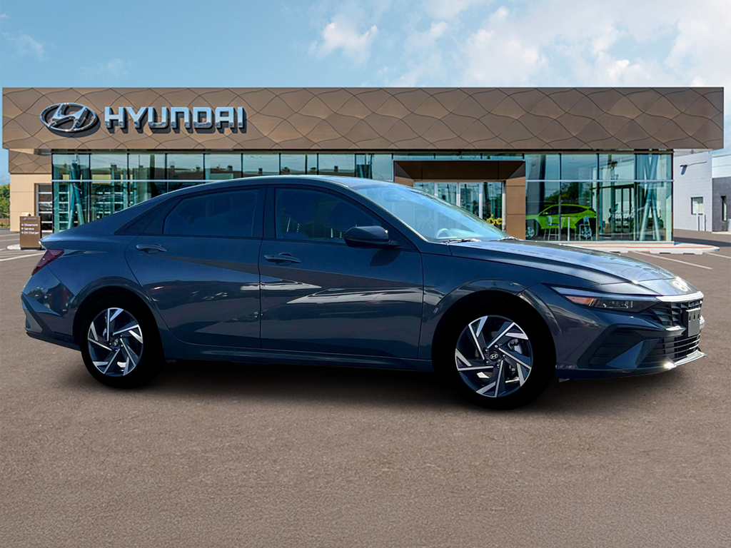 2025 Hyundai Elantra Sport 10