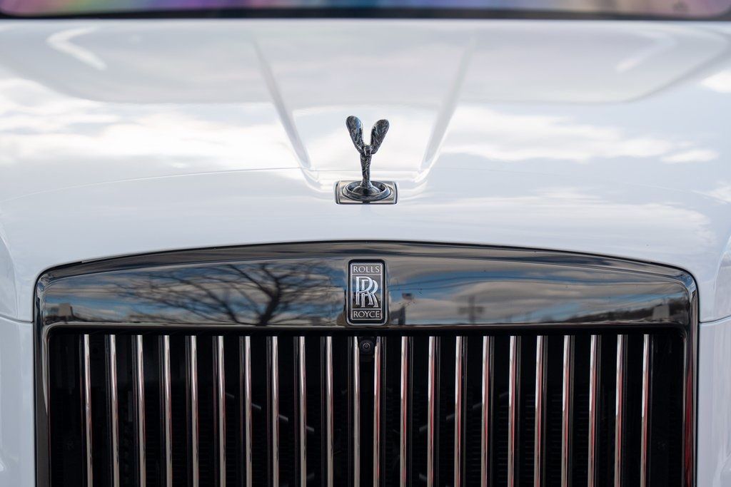 2022 Rolls-Royce Cullinan Black Badge's photo