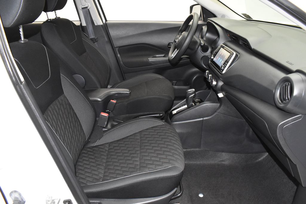 Thumbnail: 2021 Nissan Kicks - 20