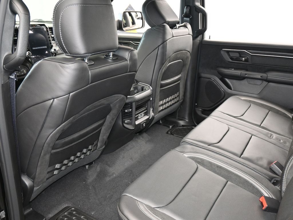 New 2026 Diamond Black Crystal Pearlcoat Ram RHO image 33