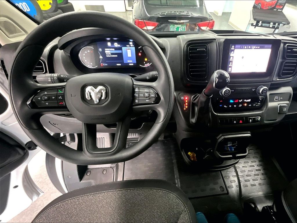 2025 Ram ProMaster 2500 — photo 15