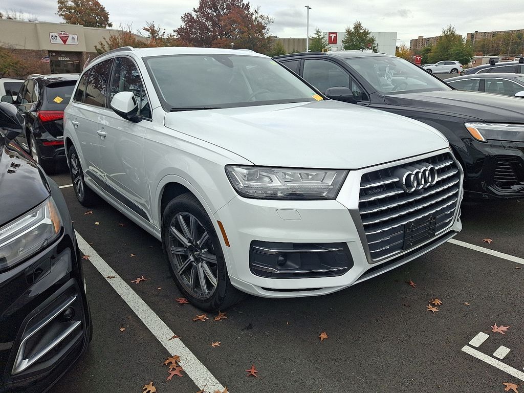 Thumbnail: 2018 Audi Q7 - 3