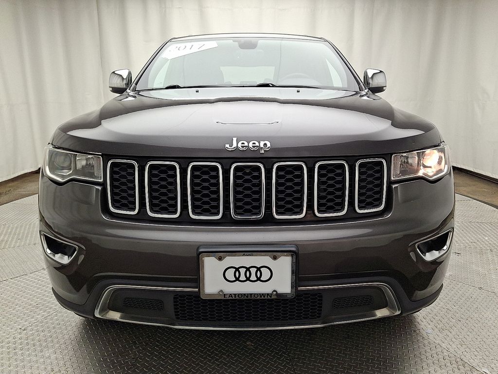 Thumbnail: 2017 Jeep Grand Cherokee - 2