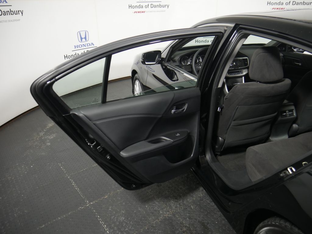 Thumbnail: 2015 Honda Accord - 9