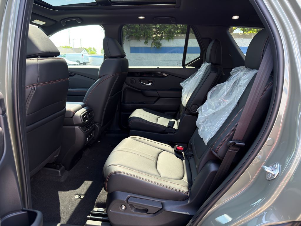 Thumbnail: 2026 Honda Pilot - 19