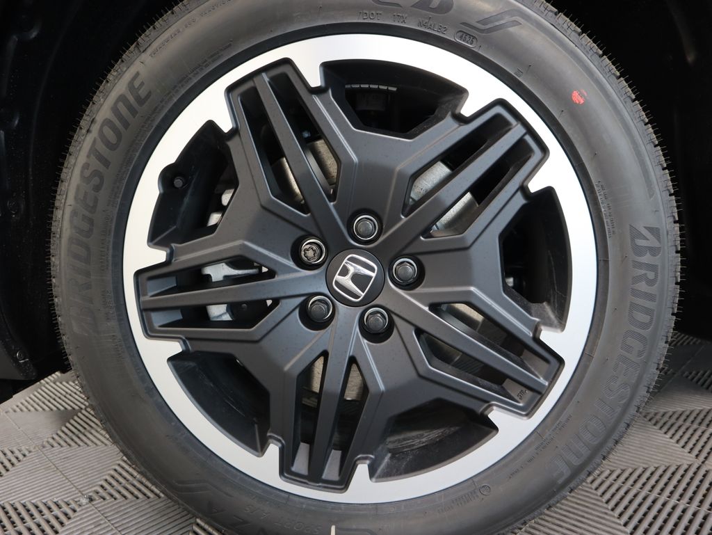 Thumbnail: 2026 Honda Pilot - 32