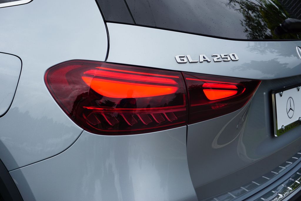 Thumbnail: 2026 Mercedes-Benz GLA - 14
