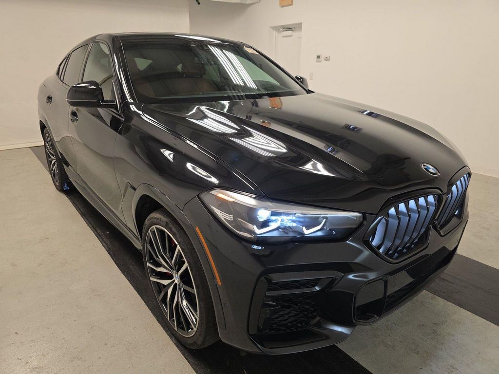 Used 2023 Black BMW xDrive40i image 3