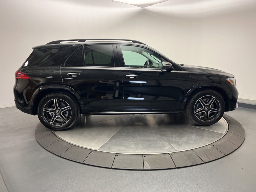 Thumbnail: 2026 Mercedes-Benz GLE - 8