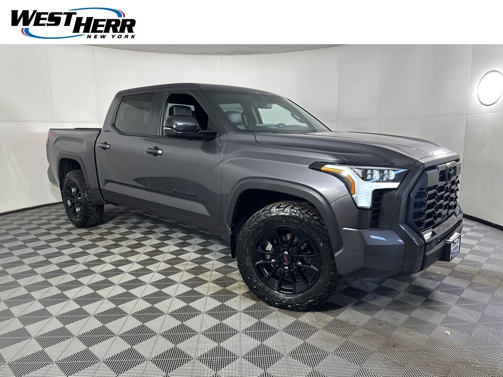 Pre-Owned 2022 Toyota Tundra Limited 4D CrewMax in #TOV260728A