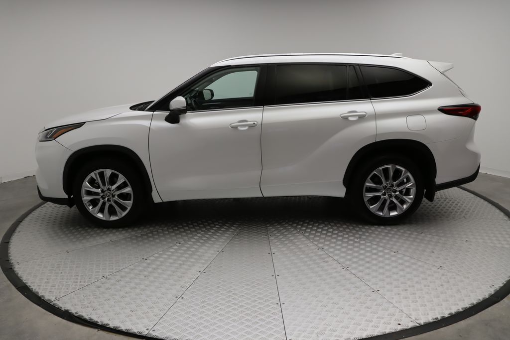 2023 Toyota Highlander Limited 12