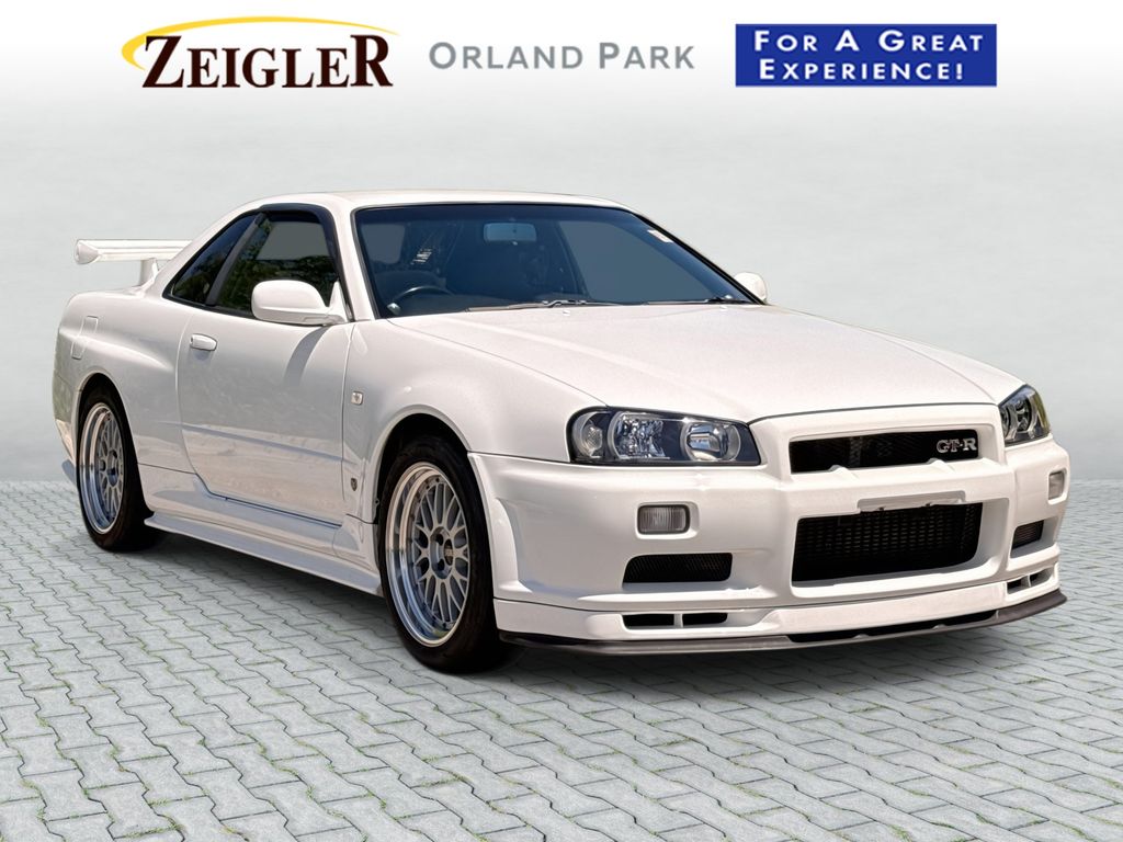 White 1999 Nissan Skyline Coupe  Manual