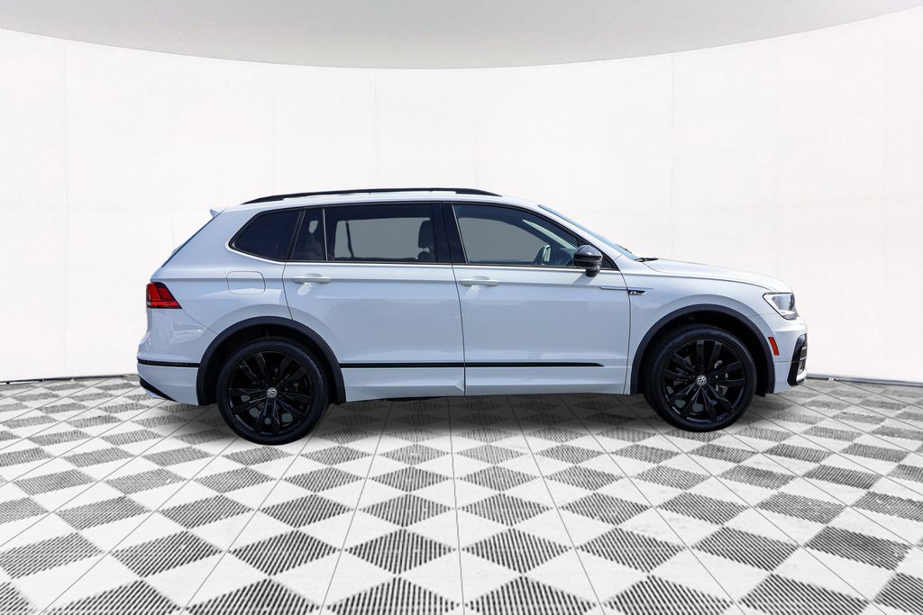 2021 Volkswagen Tiguan 2.0T SE R-Line Black 8