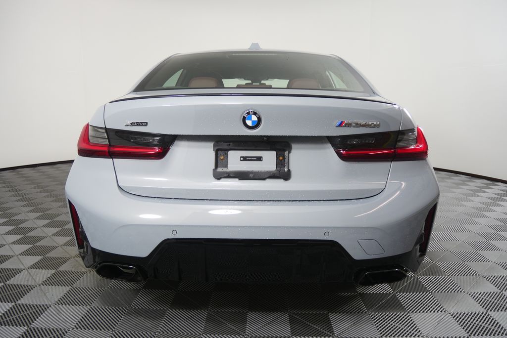 Thumbnail: 2023 BMW 3 Series - 4