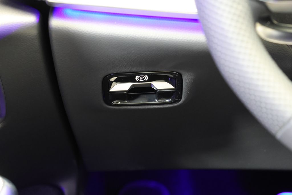 Thumbnail: 2026 Mercedes-Benz E-Class - 20