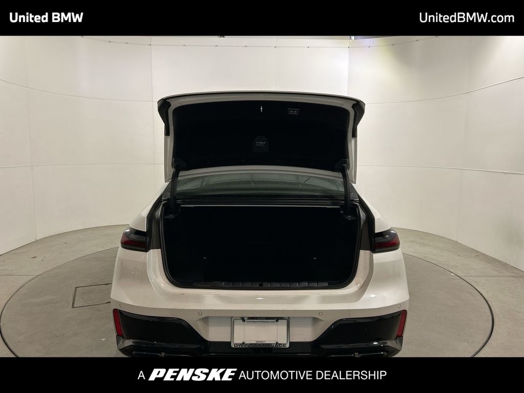 2025 BMW 7 Series 760i xDrive 22