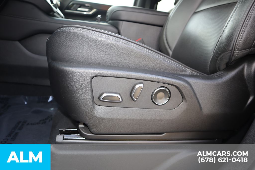 Used 2025 Black GMC Denali image 12