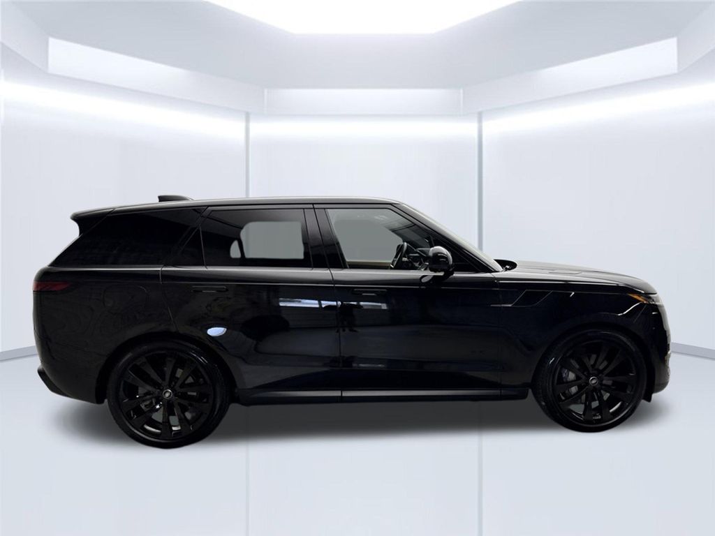 Thumbnail: 2025 Land Rover Range Rover Sport - 8