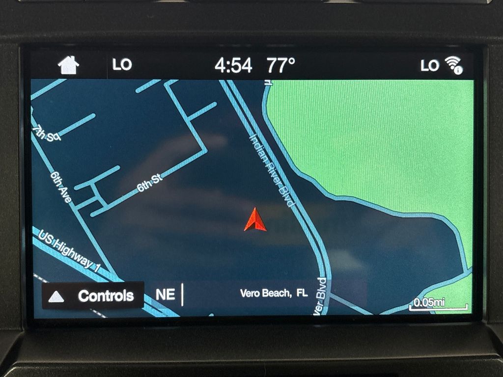 Used 2017 White Ford Raptor image 27