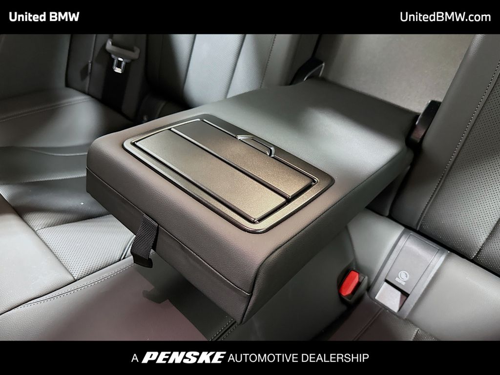 Thumbnail: 2025 BMW 4 Series - 18