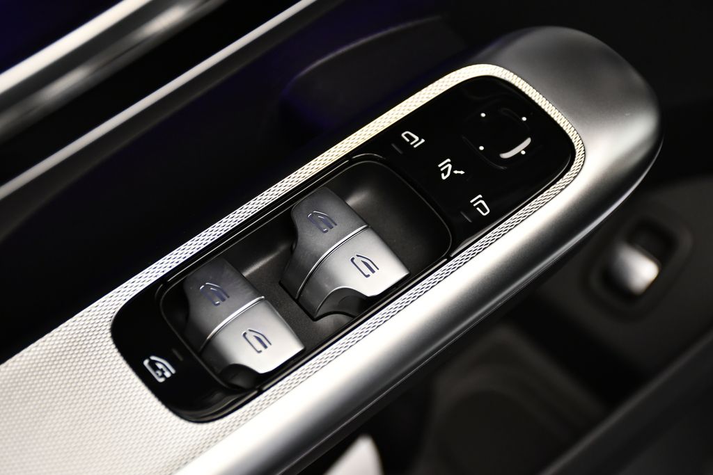 Thumbnail: 2026 Mercedes-Benz GLC - 32